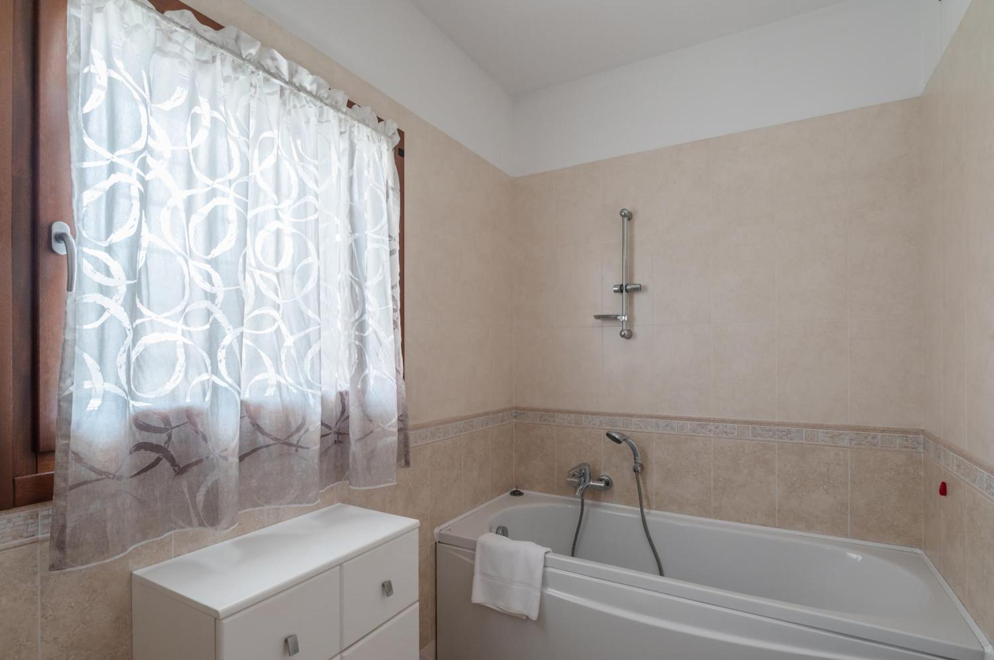 Sweety Kalimera House With Private Parking&Garden! 阿巴诺泰尔梅 外观 照片